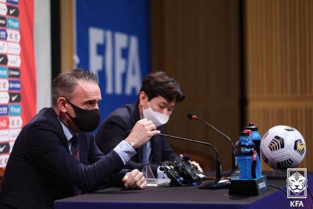 开云体育官网-孙准浩无缘韩国队名单暂留泰山 本托盼他七月驰援